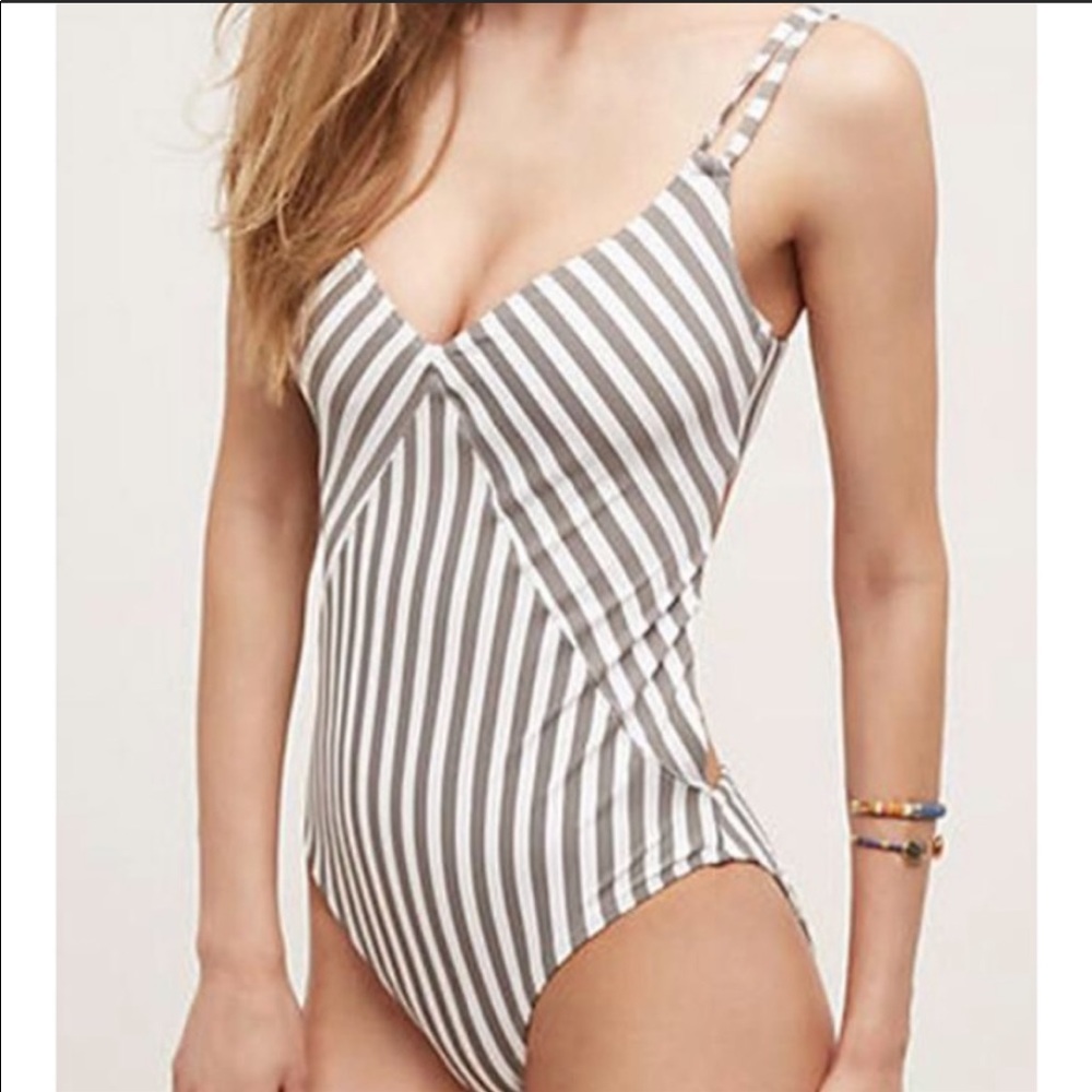 Cupshe All about that stripped One-Piece M